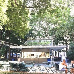 Exterior outside entrance of Madison Square Market - Go in spring or summer sit outside near market get Shake Shack! Photo taken by me previously. 11/25/23 - New York, New York Exterior outside entrance of Madison Square Market - Go in spring or summer sit outside near market get Shake Shack! Photo taken by me previously. 11/25/23 - New York, New York