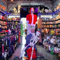 Hollywood Toys & Costumes - These were some of the Christmas themed decorations last December.