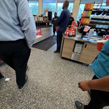 Wawa - Waiting for coffee - Convenience Stores Near Me - Miramar, Florida Wawa - Waiting for coffee - Convenience Stores Near Me - Miramar, Florida