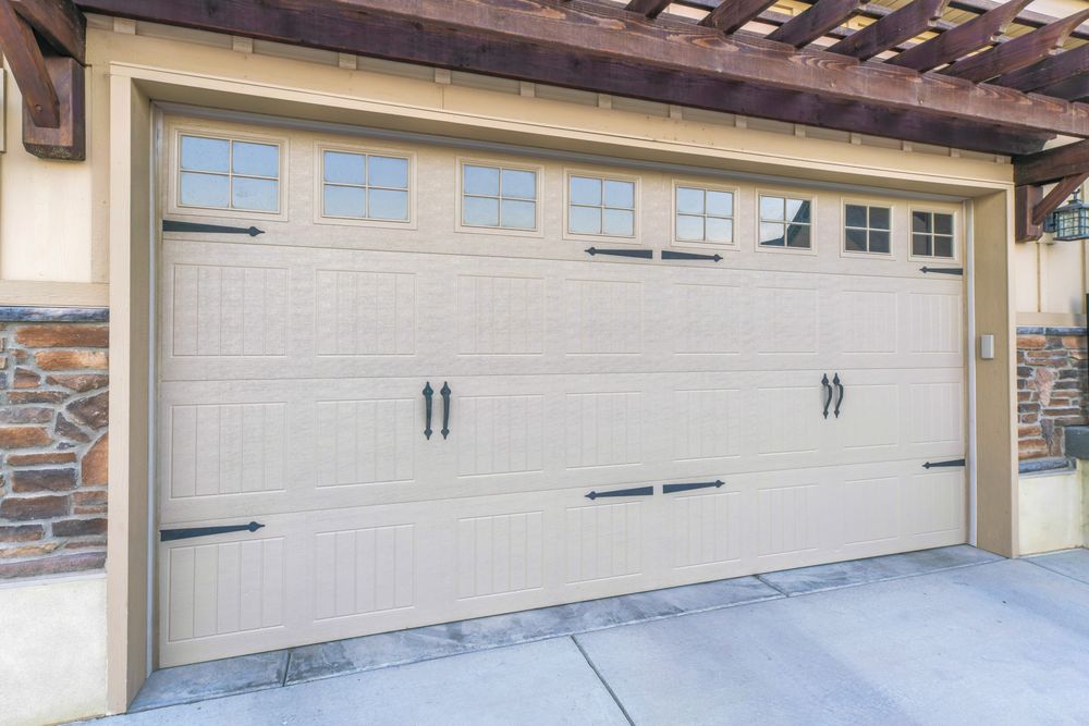 1st Class Garage Doors and Openers - Garage Door Contractor in Mesquite, TX