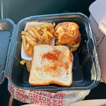 Dave's Hot Chicken - Chicken Shop Near Me - Menifee, California Dave's Hot Chicken - Chicken Shop Near Me - Menifee, California