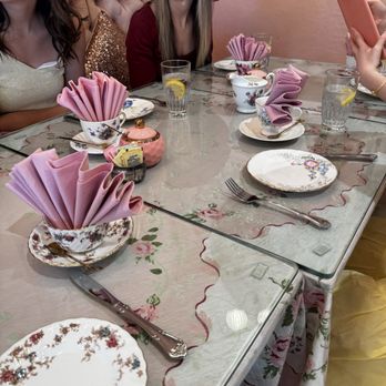 English Rose Tea Room - Decorations - British Near Me - Carefree, Arizona
