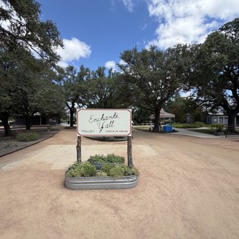 William Chris Vineyards - Entrance - Wineries Near Me - Hye, Texas William Chris Vineyards - Entrance - Wineries Near Me - Hye, Texas