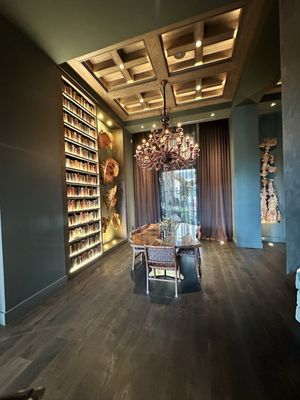 Grand Bohemian Lodge Greenville, Autograph Collection by null