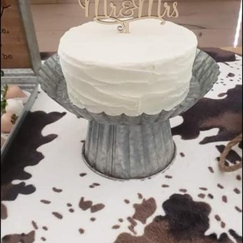The Bakery - Bridal shower cake - Bakeries Near Me - Keystone Heights, Florida