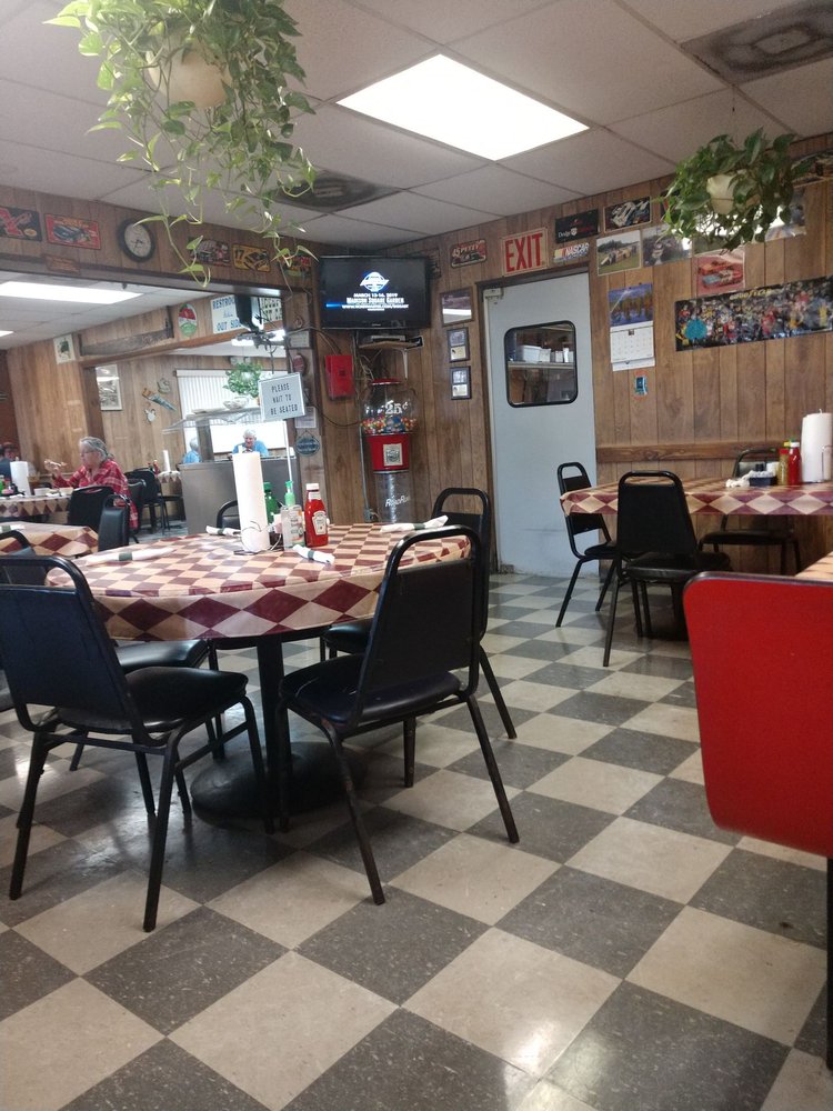 PIONEER ROAD SERVICE 25 Photos & 35 Reviews American (Traditional