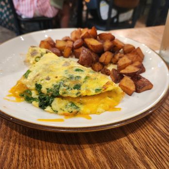 Emily's Kitchen - Omelets and Potatoes - Breakfast & Brunch Near Me - Denison, Texas