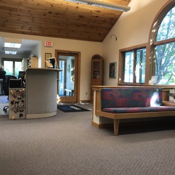 Camden Hills Eye Care - Lobby - Optometrists Near Me - Camden, Maine Camden Hills Eye Care - Lobby - Optometrists Near Me - Camden, Maine