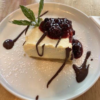 The Boxty House - Bailey's Cheesecake - light, refreshing, flavorful! - Irish Near Me - Dublin, D The Boxty House - Bailey's Cheesecake - light, refreshing, flavorful! - Irish Near Me - Dublin, D