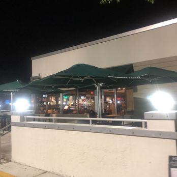 Starbucks - Coffee & Tea Near Me - Miami, Florida