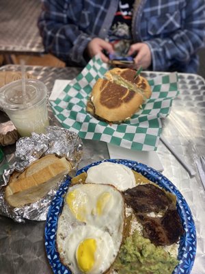 Super Tacos & Bakery I by null
