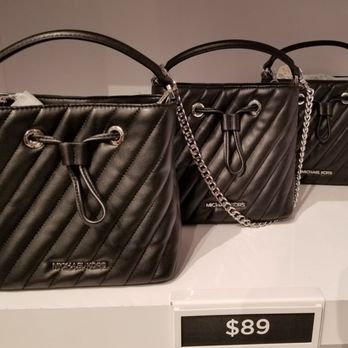 Michael Kors Outlet - Accessories Near Me - Woodburn, Oregon Michael Kors Outlet - Accessories Near Me - Woodburn, Oregon