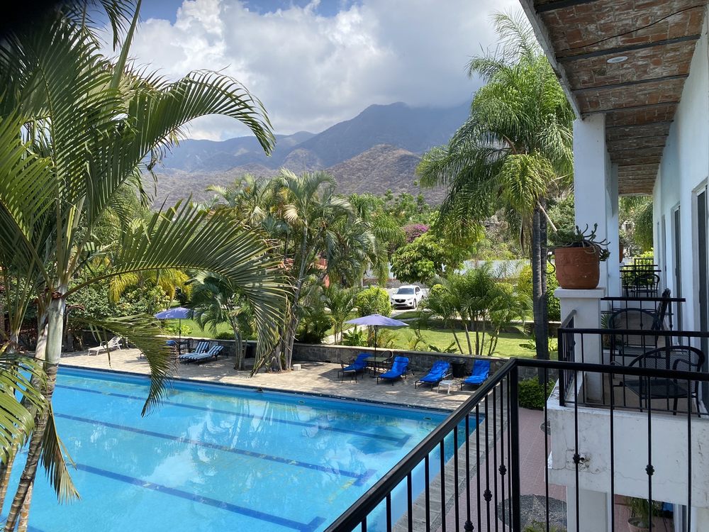 LA JOYA DEL LAGO Río Zula 7, Ajijic, Jalisco, Mexico Hotels