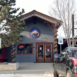 Entry to restaurant