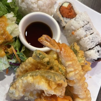 Yumi Sushi - Sushi Bars Near Me - Fallbrook, California