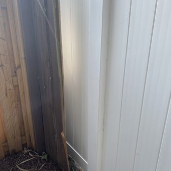 Fencing South Florida - Old fence and new fence don't align and left old fence in place - Fences & Gates Near Me - Lantana, Florida