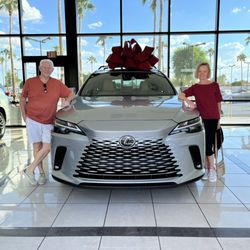 Arrowhead Lexus - 2026 Lexus RX 350h ... with a huge red bow!