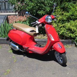 New Haven Powersports - CT's largest and most experienced Vespa and scooter dealer.  We do pickup and deliveries too!