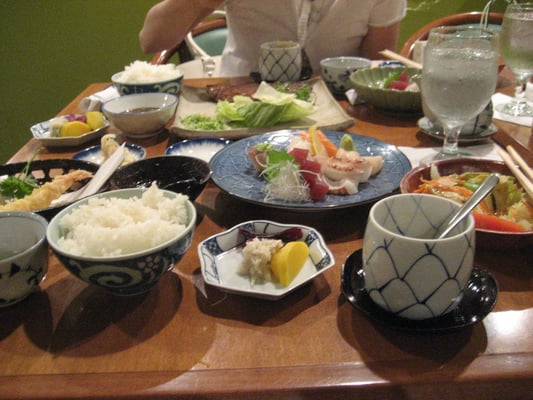 Hanamizuki Japanese Restaurant by null