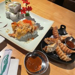 Gyoza Philadelphia Roll Dragon roll Gyoza Philadelphia Roll Dragon roll