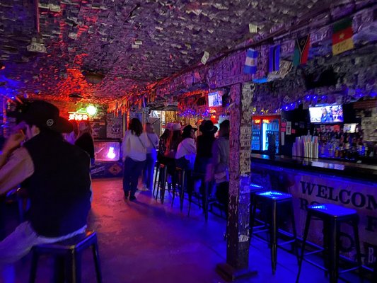BASEMENT BAR - Updated December 2025 - 74 Photos & 95 Reviews - 105 W ...