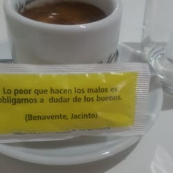 Nagurt - Café con mensaje.