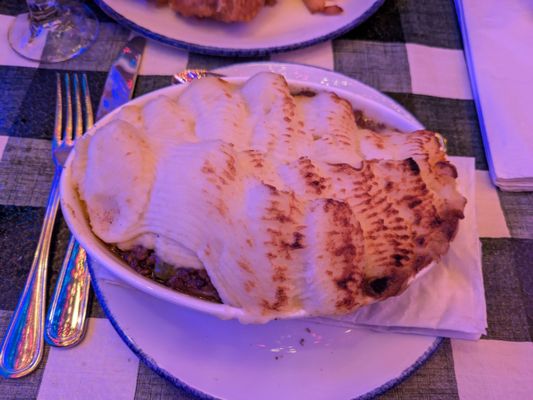 Molly's Shebeen Bar + Restaurant by null