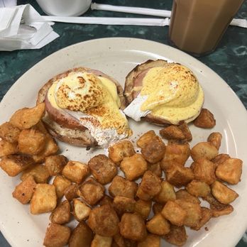 Clary's Cafe - Eggs Benedict - Breakfast & Brunch Near Me - Savannah, Georgia Clary's Cafe - Eggs Benedict - Breakfast & Brunch Near Me - Savannah, Georgia