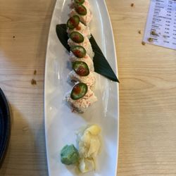 Nara Ramen and Sushi Bar - Spicy girl roll
