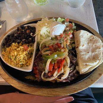 Toca Chida Casa Sociale - Beef Fajita - Cocktail Bars Near Me - Somerville, Massachusetts