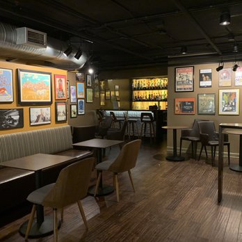 Cafe 4 - Upstairs bar - Comfort Food Near Me - Knoxville, Tennessee
