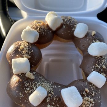 Kudo Society Cafe - S'mores mochi donut went really well with loose leaf tea! - Coffee & Tea Near Me - Teaneck, New Jersey