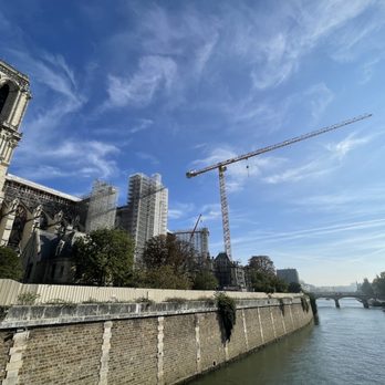 La Seine - Paris - Landmarks & Historical Buildings Near Me