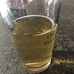 Lukins Brick Oven Pizza - Draft beer