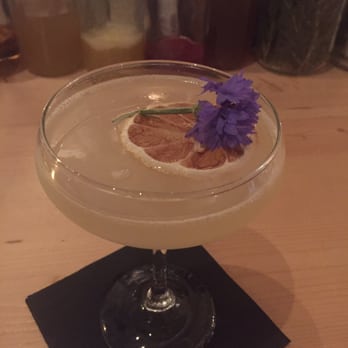 Sama Sama Kitchen - Flowers Just Because - Cocktail Bars Near Me - Santa Barbara, California