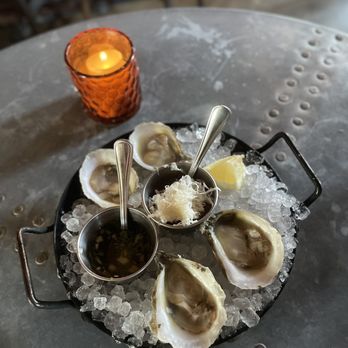 La Lucha - Raw Oysters - Seafood Near Me - Houston, Texas