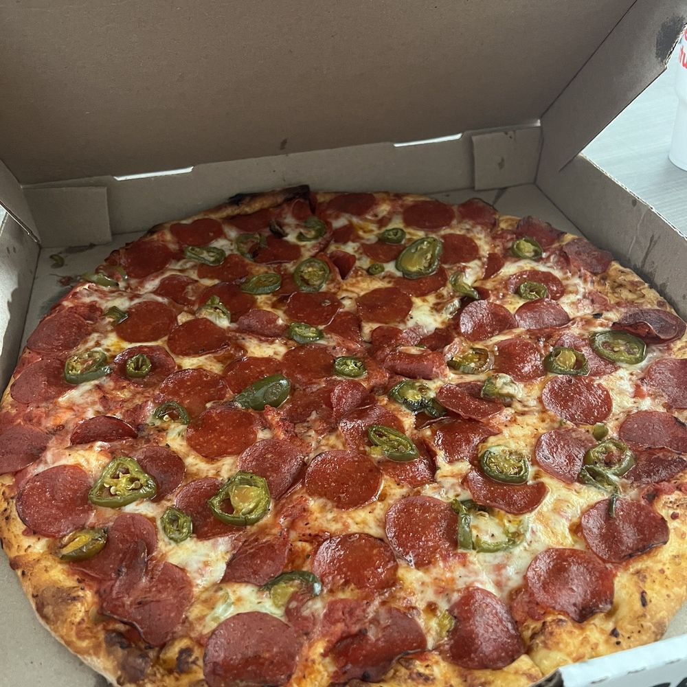Clockwork Pizza - Large pepperoni and jalapeño pizza - Pizza Near Me - Tempe, Arizona