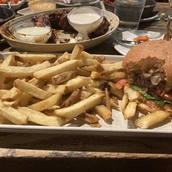 Danville Brewing - Burger - Breweries Near Me - Danville, California