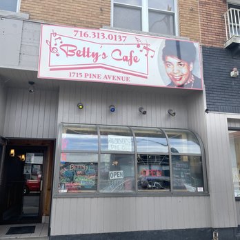 Betty’s - the front of the restaurant - Soul Food Near Me - Niagara Falls, New York