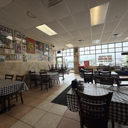 Tony's Restaurant & Pizzeria