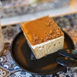 Qamaria Yemeni Coffee - Biscoff milk cake. Would not recommend; tastes very artificial and SO SWEET.