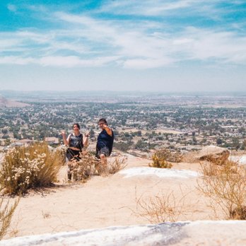 Pumpkin Rock Trail - Hiking Near Me - Norco, California