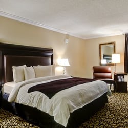 Kirkley Hotel and Conference Center - Upscale King Room