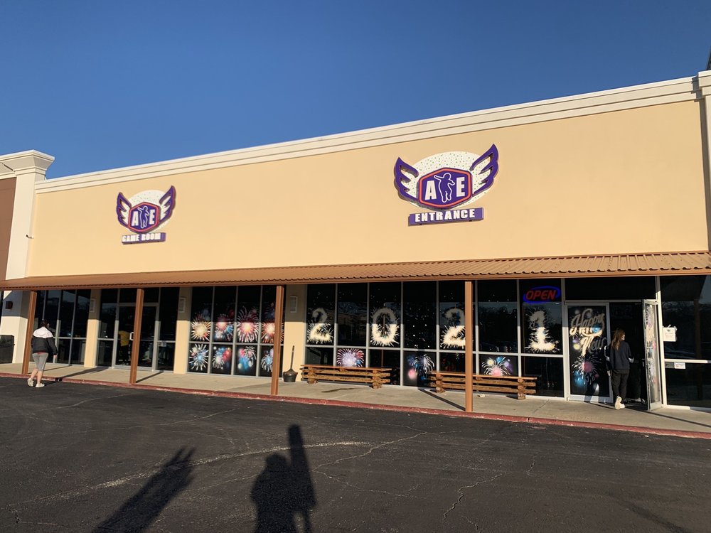 AIRBORNE EXTREME Updated September 2024 44 Photos & 15 Reviews