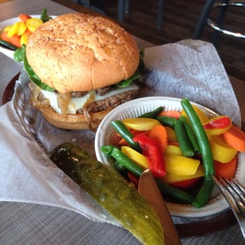 Lake Restaurant - Grass fed burger and veggies - New American Near Me - Yellowstone National Park, Wyoming Lake Restaurant - Grass fed burger and veggies - New American Near Me - Yellowstone National Park, Wyoming