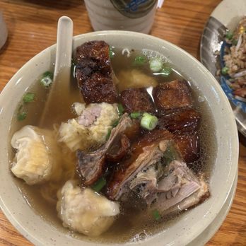 H K Wonton Garden - Cantonese Near Me - New York, New York