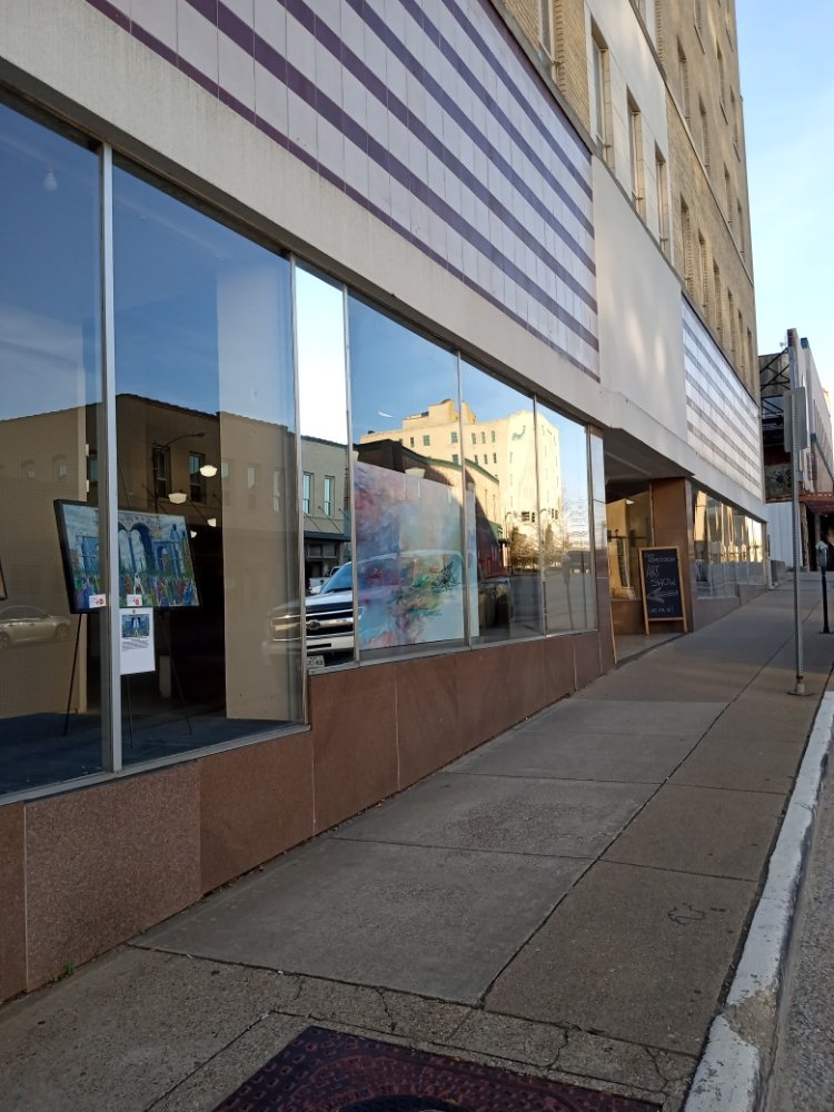 Hinds Fine Art Gallery, Tyler Roadtrippers