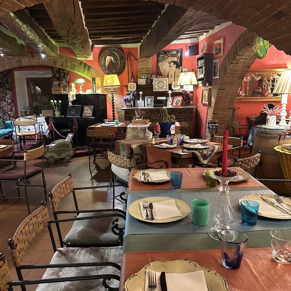 Caffe' degli Archi - Bars Near Me - Montepulciano, SI