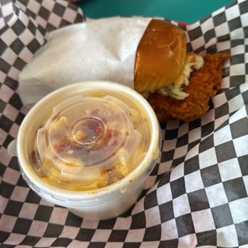 CARLITOS CRISPN CHICKEN & BAR - Updated October 2025 - 45 Photos & 57 ...