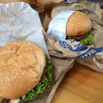 Fergburger - Burgers Near Me - Queenstown, OTA Fergburger - Burgers Near Me - Queenstown, OTA
